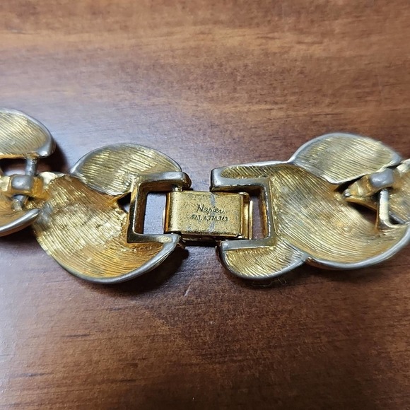 Vintage Napier Gold-tone Necklace - Picture 6 of 8